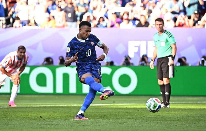 OK9 - Mbappe bị đốt hình nộm tại Paraguay: Cơn thịnh nộ từ World Cup 2026 1 OK9 - Mbappe bị đốt hình nộm tại Paraguay: Cơn thịnh nộ từ World Cup 2026